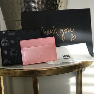 MCM Cardholder